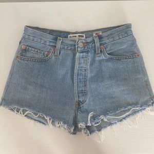 re/done levi’s the short